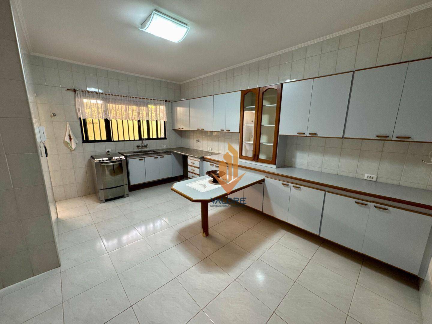 Casa à venda com 4 quartos, 328m² - Foto 20