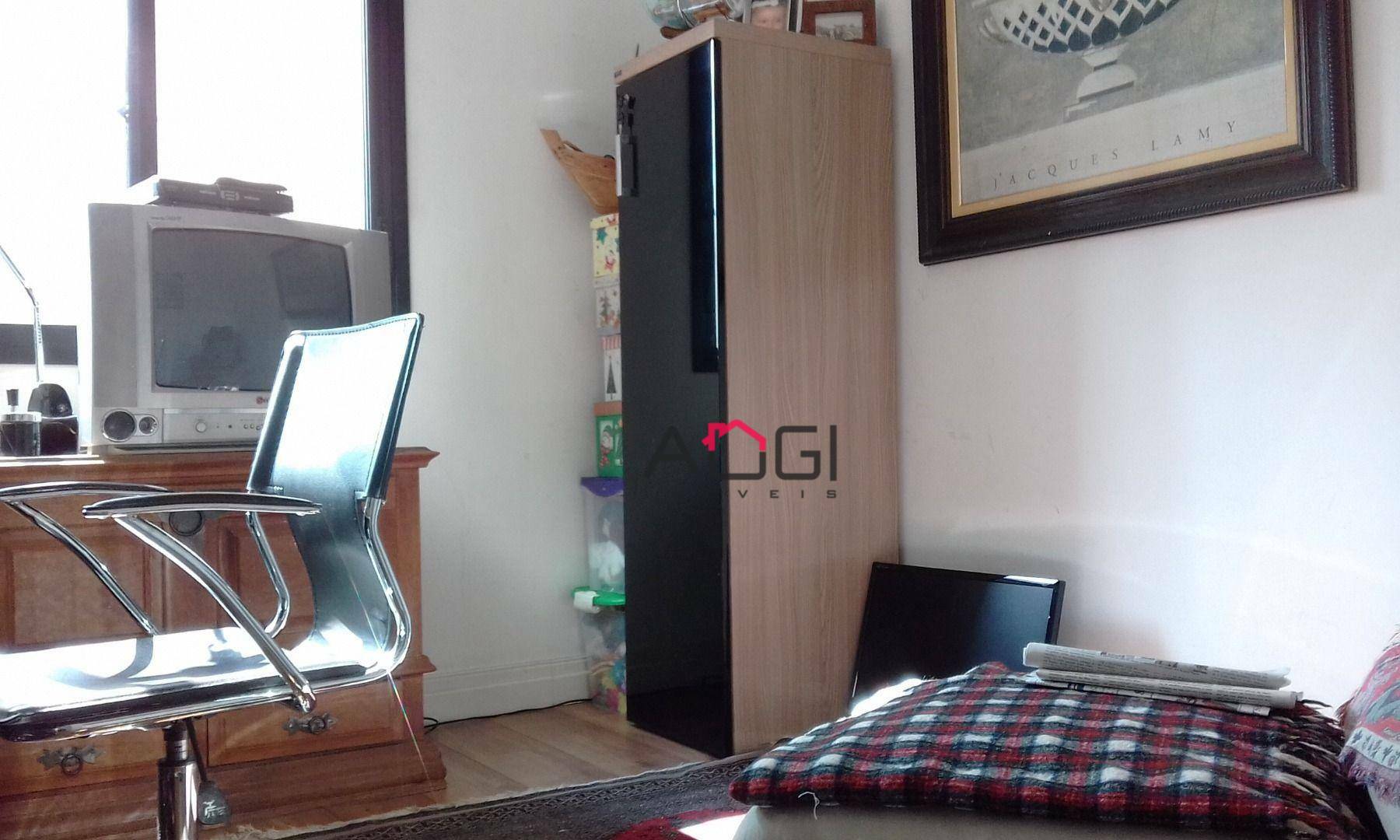 Apartamento à venda com 4 quartos, 184m² - Foto 9