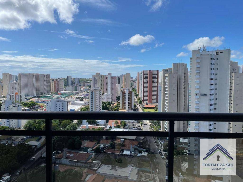 Apartamento à venda com 3 quartos, 107m² - Foto 2