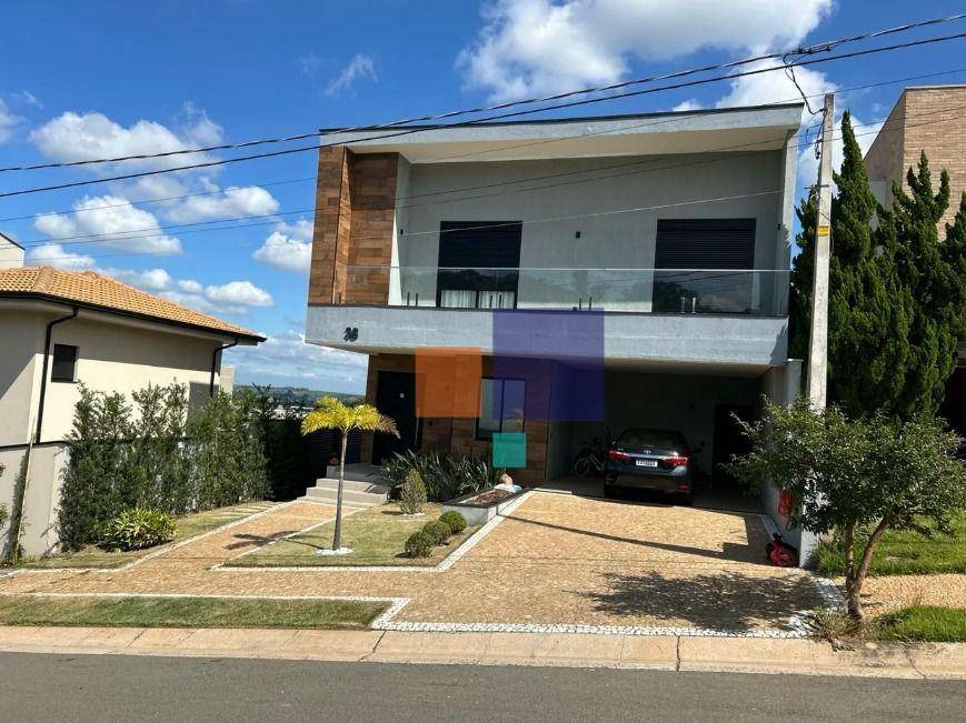 Sobrado à venda com 3 quartos, 271m² - Foto 1