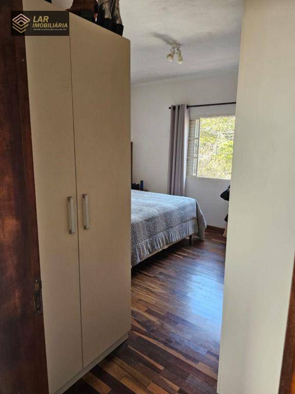 Casa à venda com 3 quartos, 240m² - Foto 6