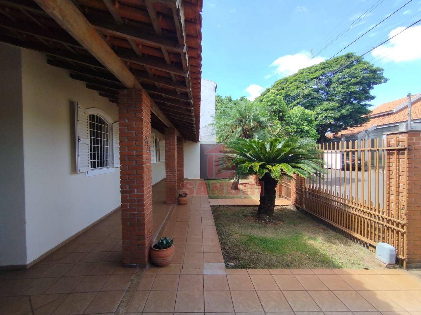 Casa, 3 quartos, 244 m² - Foto 4