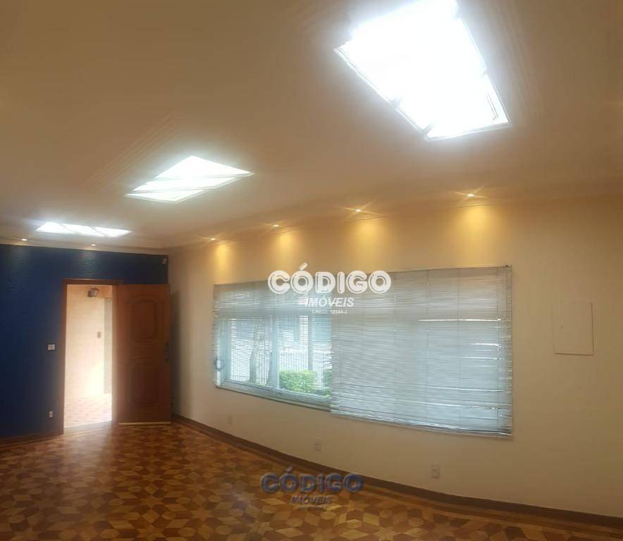 Casa à venda com 2 quartos, 180m² - Foto 6