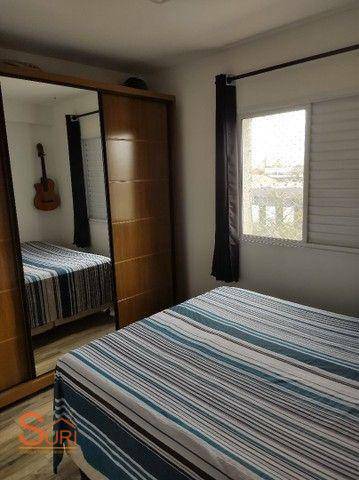 Apartamento à venda com 2 quartos, 69m² - Foto 4