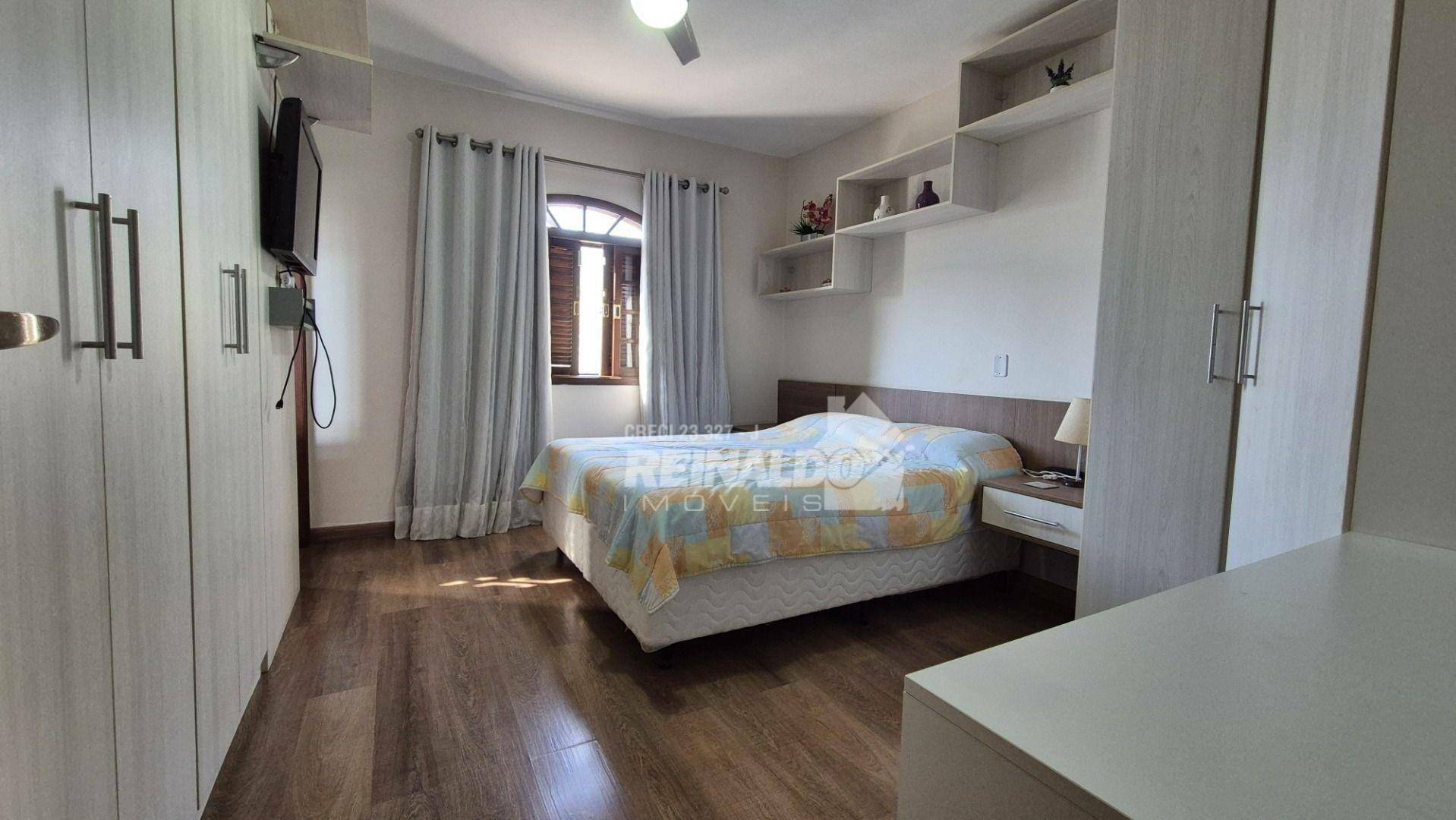 Casa de Condomínio para alugar com 4 quartos, 239m² - Foto 10