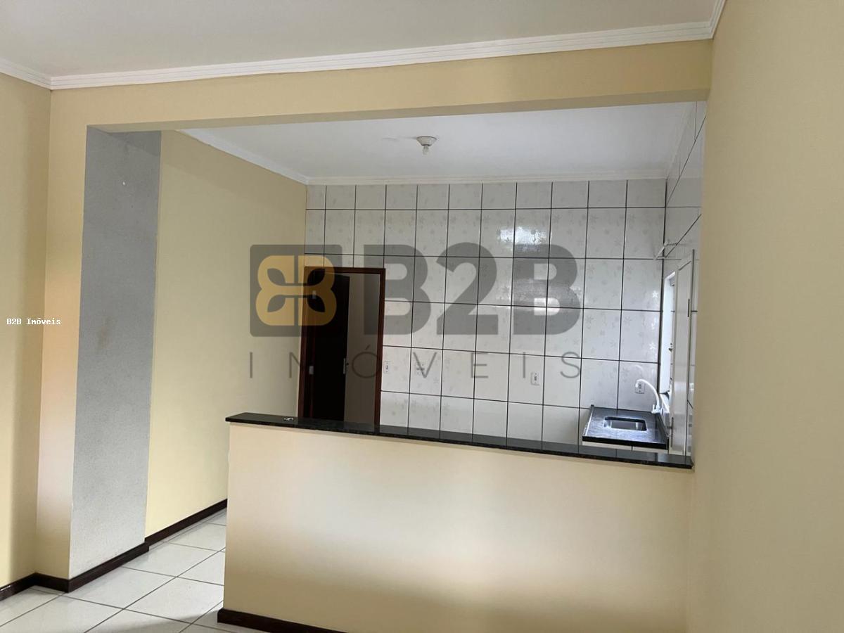 Casa à venda com 2 quartos, 95m² - Foto 6