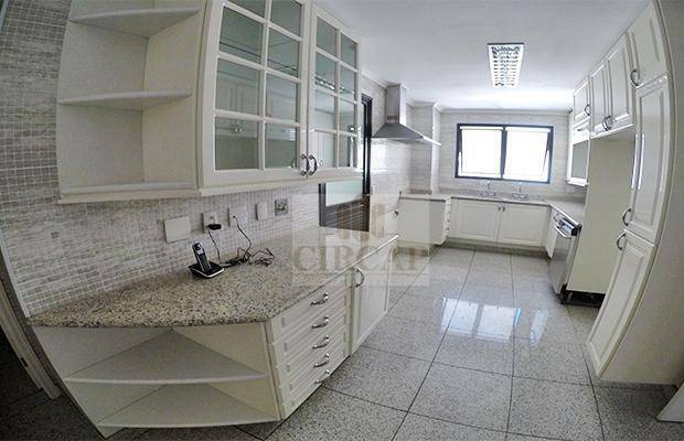 Apartamento à venda com 4 quartos, 188m² - Foto 8