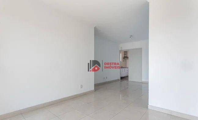 Apartamento à venda com 3 quartos, 94m² - Foto 6