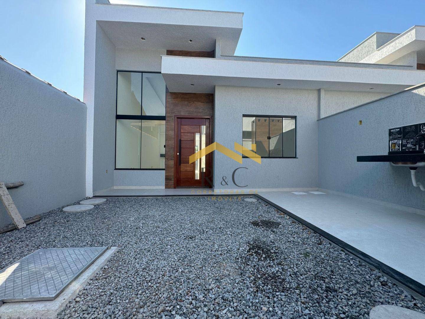 Casa à venda com 2 quartos, 76m² - Foto 1