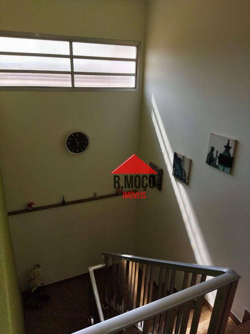 Sobrado à venda com 3 quartos, 187m² - Foto 14