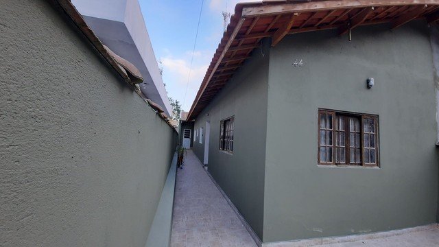 Casa à venda com 2 quartos, 70m² - Foto 4