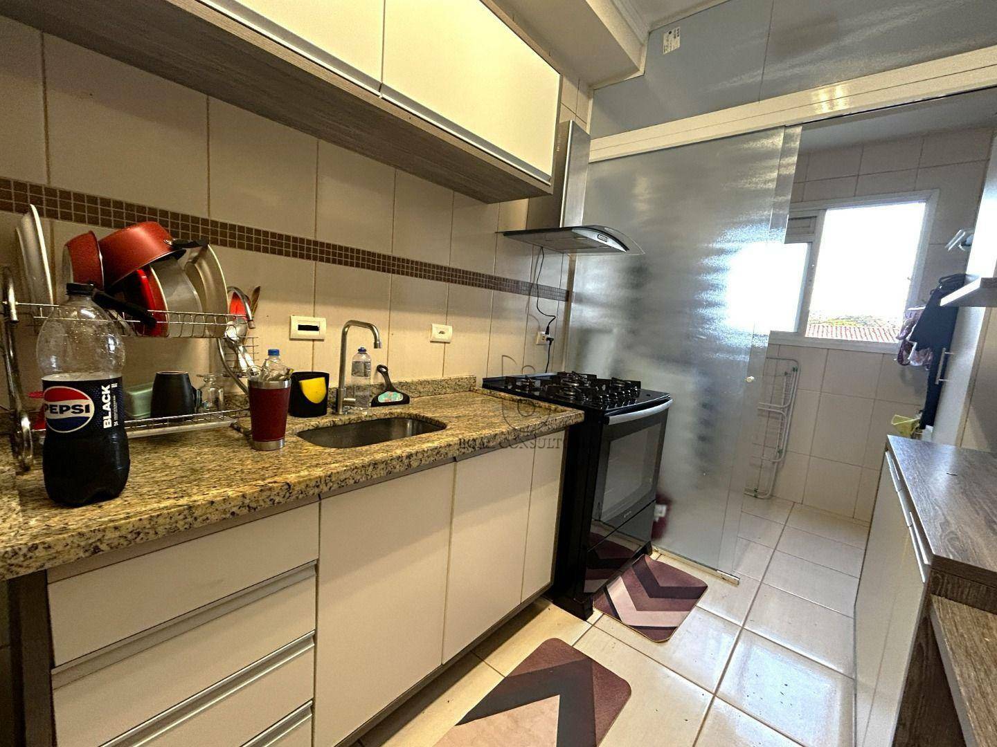 Apartamento à venda com 2 quartos, 62m² - Foto 3