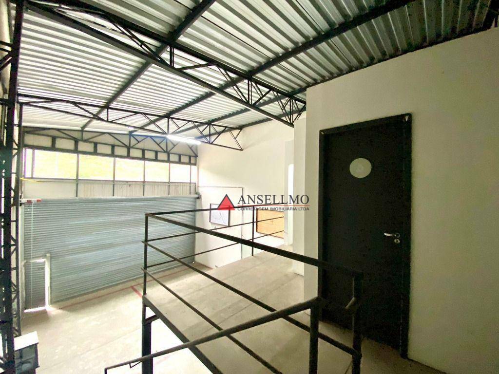 Depósito-Galpão-Armazém para alugar, 105m² - Foto 4