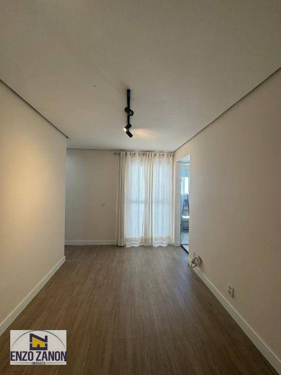 Apartamento à venda com 2 quartos, 45m² - Foto 2