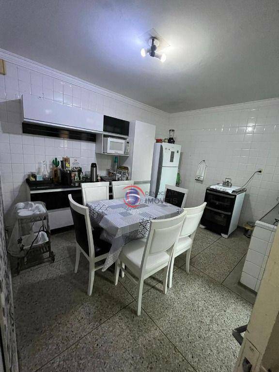 Sobrado à venda com 3 quartos, 152m² - Foto 18