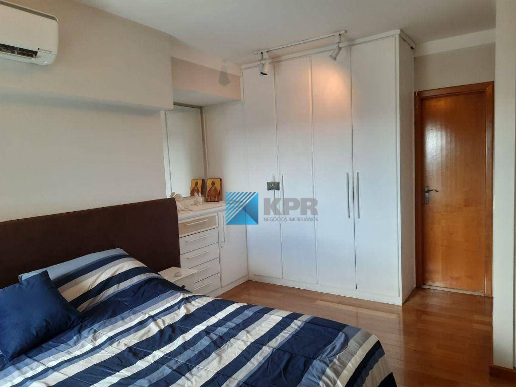 Apartamento à venda com 4 quartos, 190m² - Foto 13