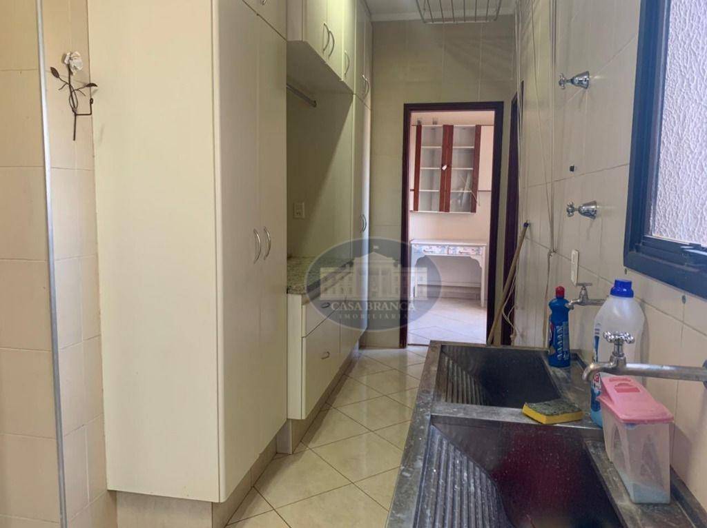 Apartamento à venda com 3 quartos, 174m² - Foto 11