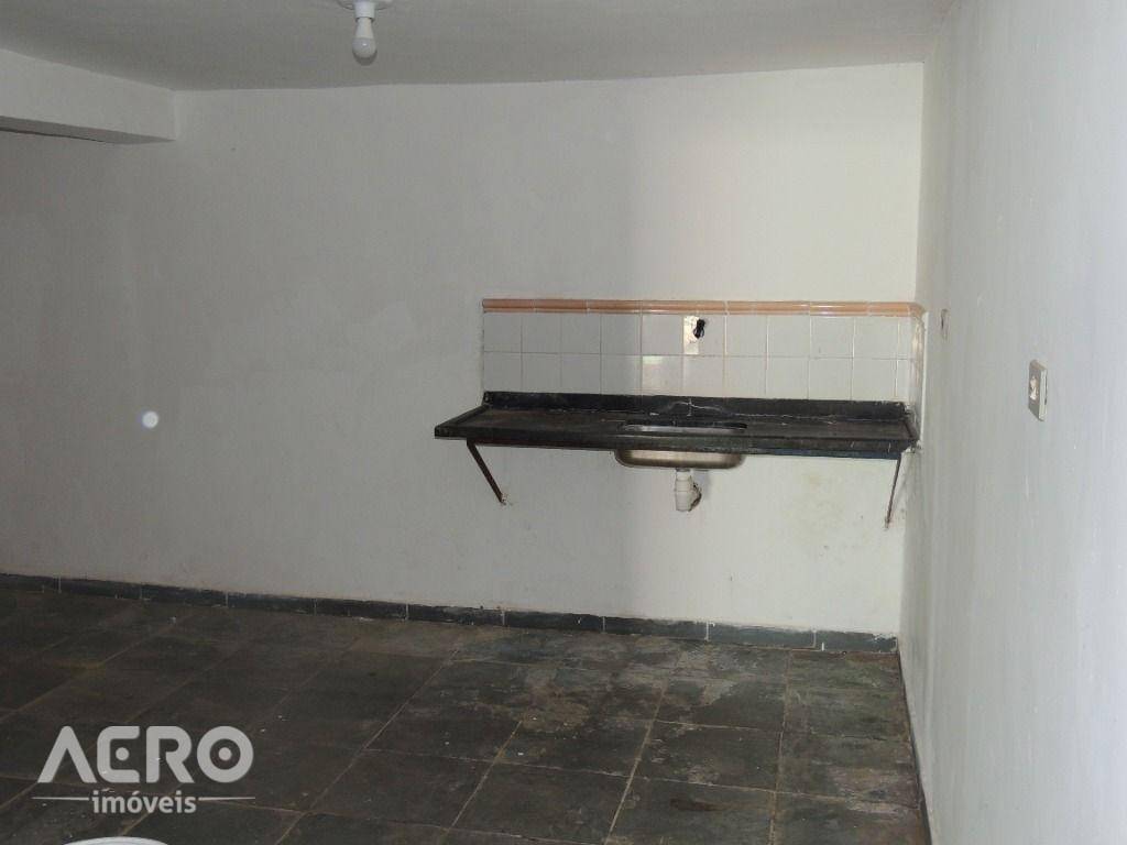 Depósito-Galpão-Armazém para alugar, 170m² - Foto 6