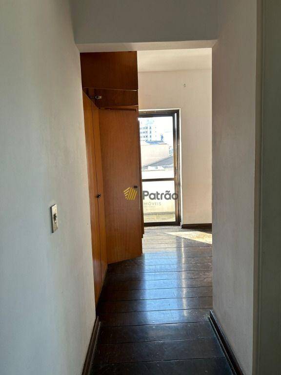 Apartamento à venda com 3 quartos, 147m² - Foto 32