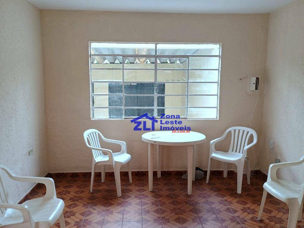 Sobrado para alugar com 4 quartos, 140m² - Foto 2