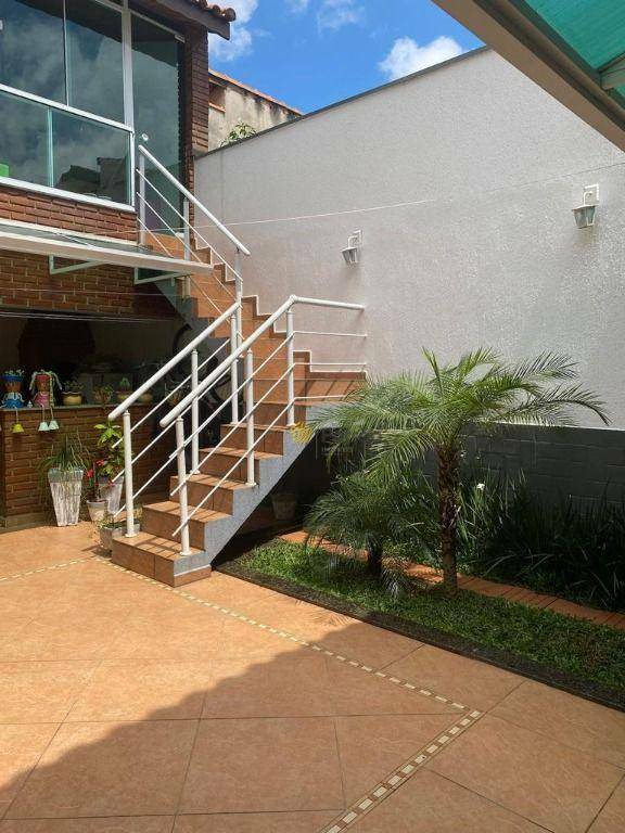 Sobrado à venda com 3 quartos, 264m² - Foto 26