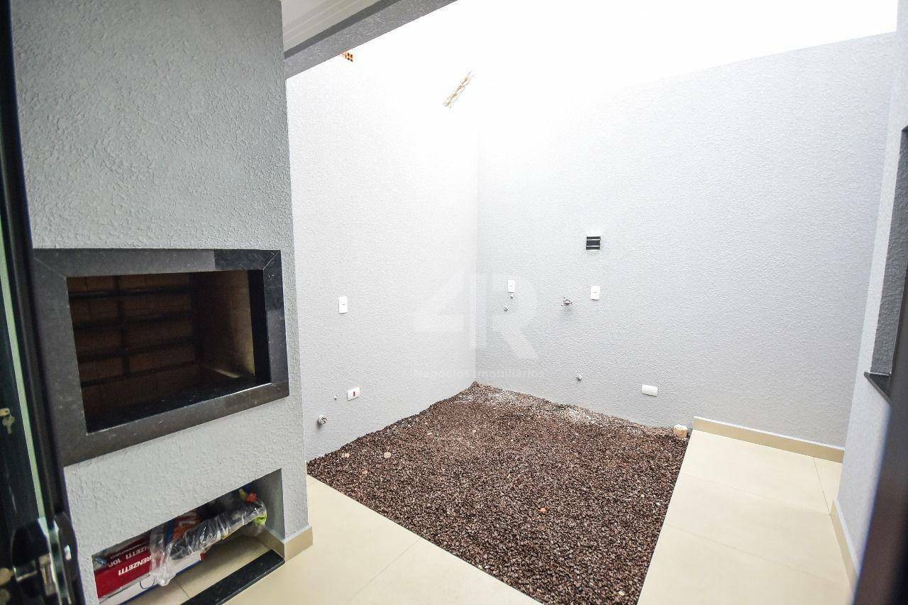 Casa à venda com 3 quartos, 80m² - Foto 15