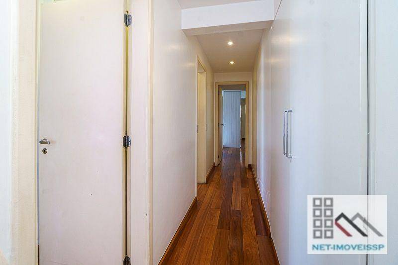 Apartamento à venda com 3 quartos, 210m² - Foto 29