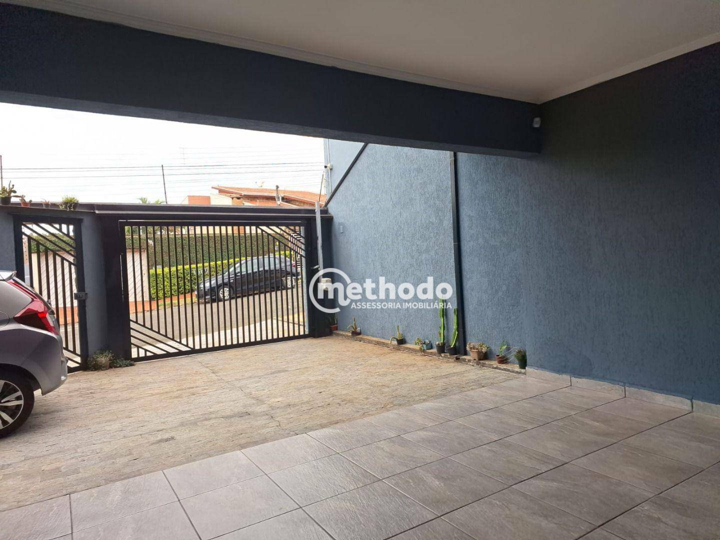 Casa à venda com 3 quartos, 240m² - Foto 2