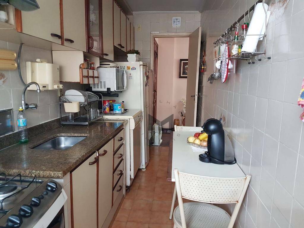 Apartamento à venda com 2 quartos, 70m² - Foto 17