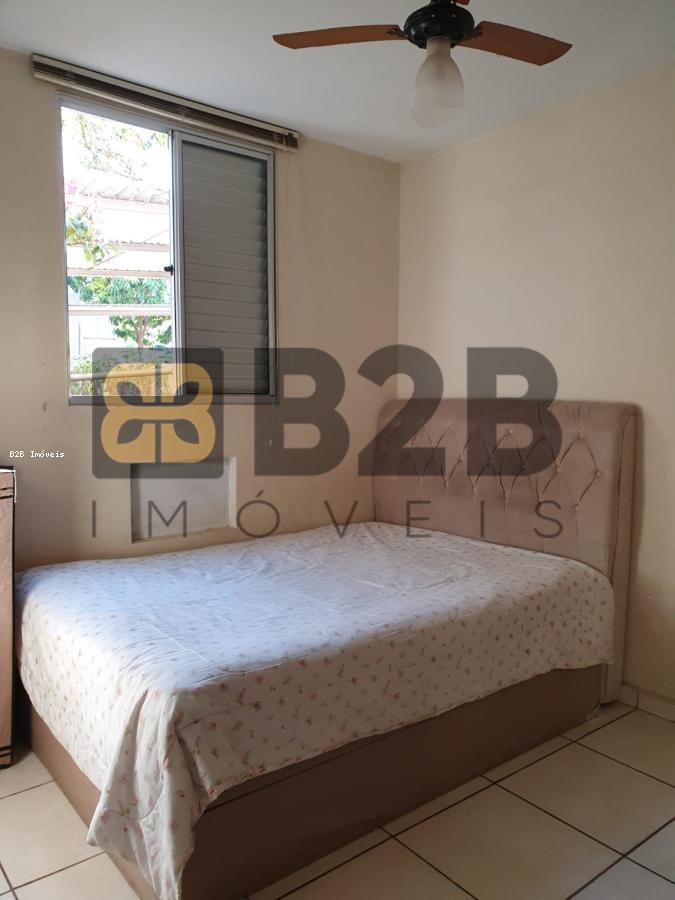 Apartamento à venda com 2 quartos, 46m² - Foto 2