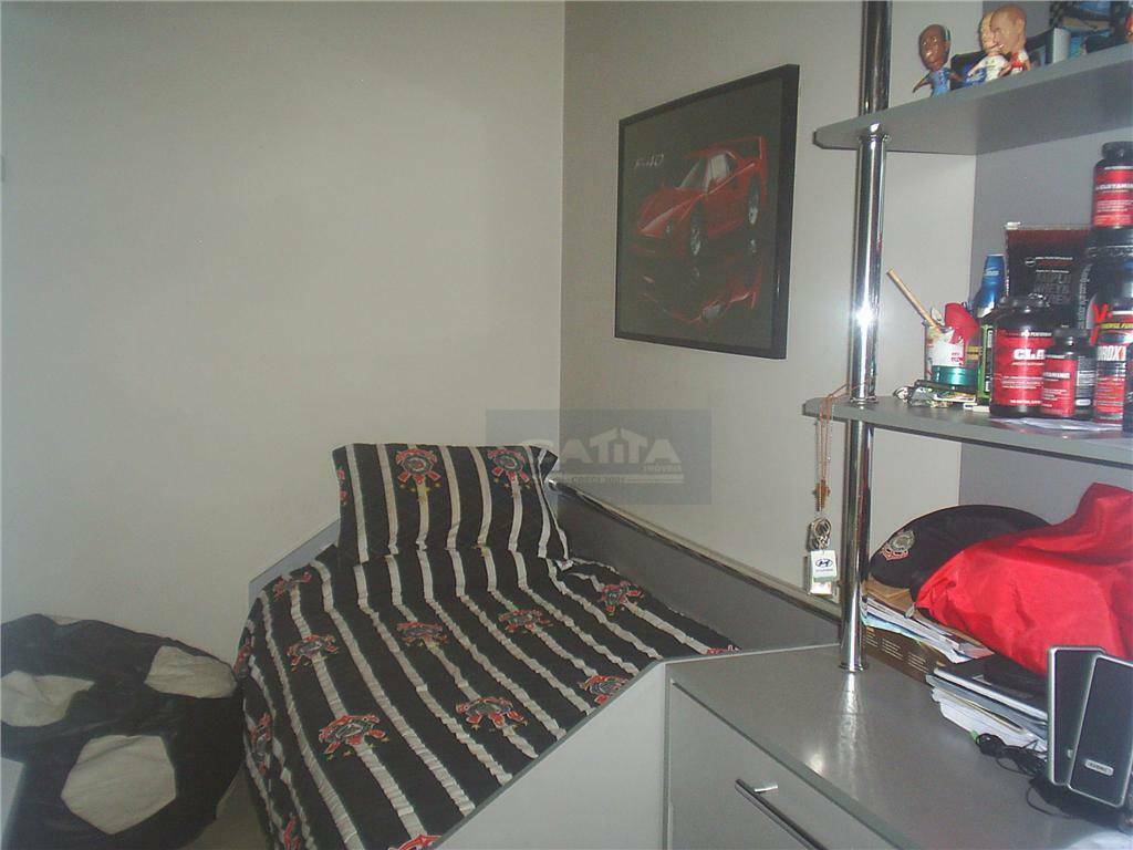 Apartamento à venda com 3 quartos, 207m² - Foto 37