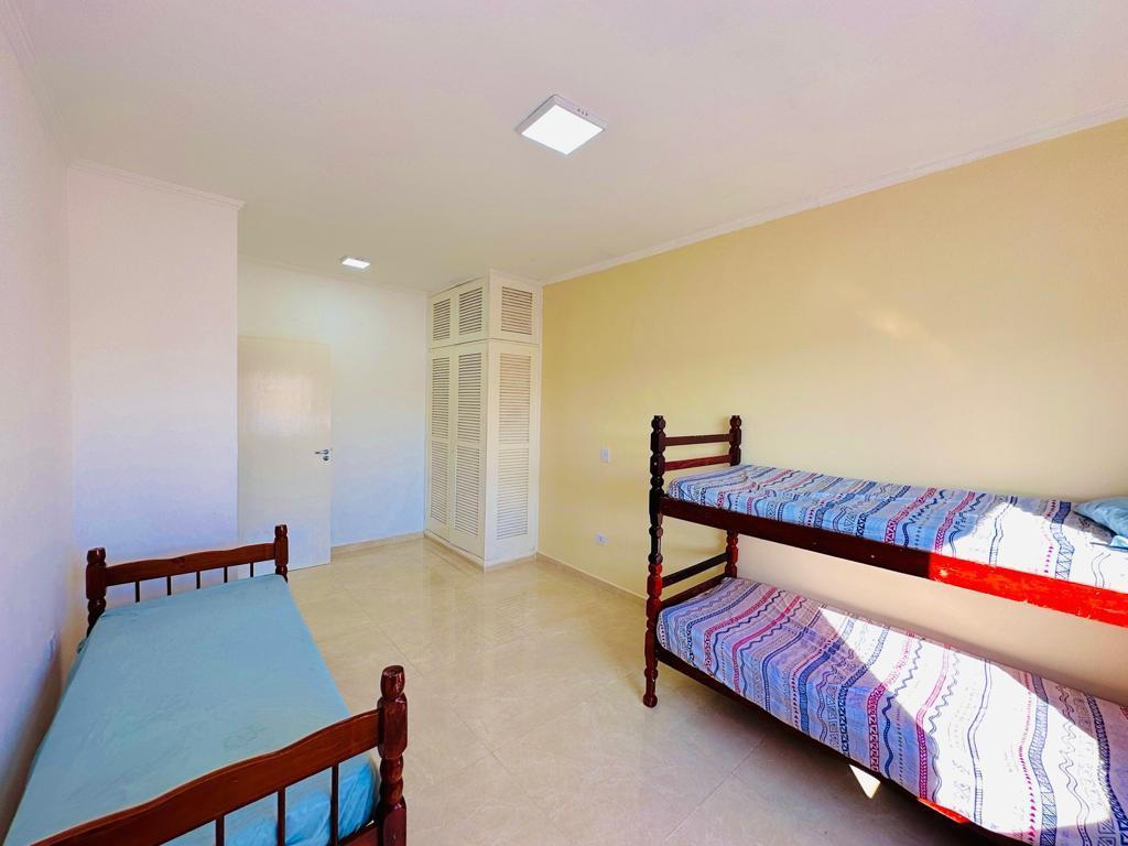 Casa à venda com 3 quartos, 360m² - Foto 17