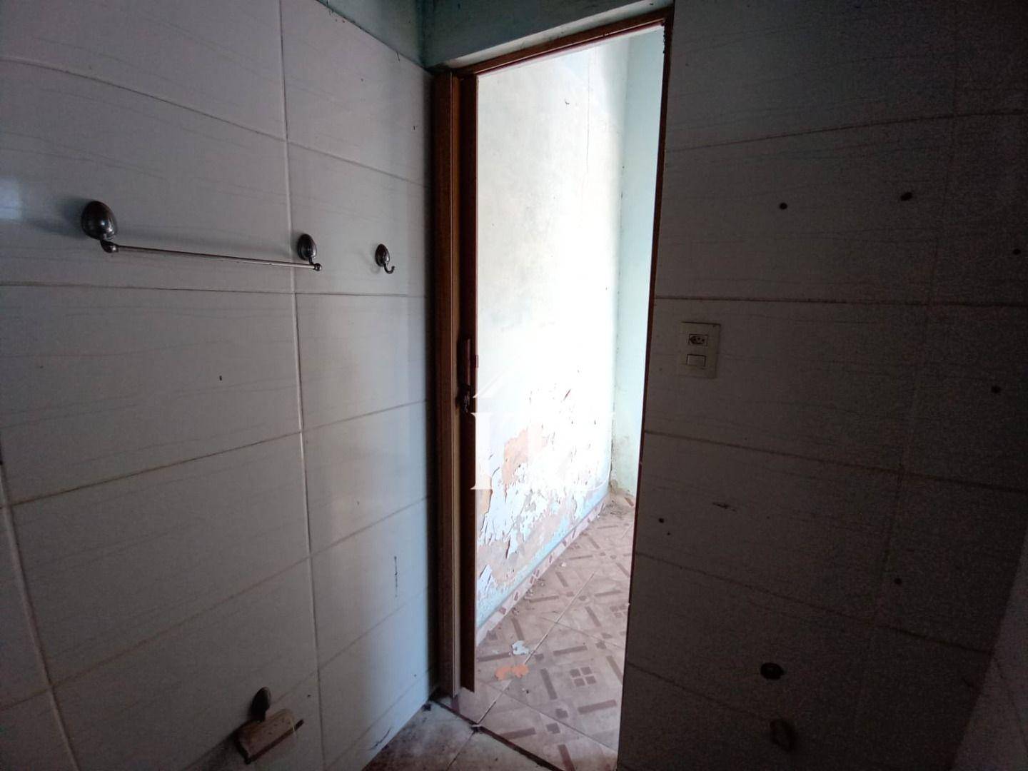 Casa à venda com 3 quartos, 97m² - Foto 27