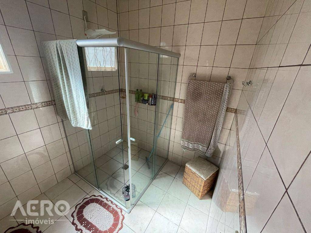 Casa à venda com 3 quartos, 128m² - Foto 30