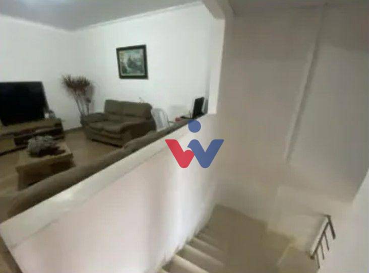 Casa à venda com 3 quartos, 200m² - Foto 16