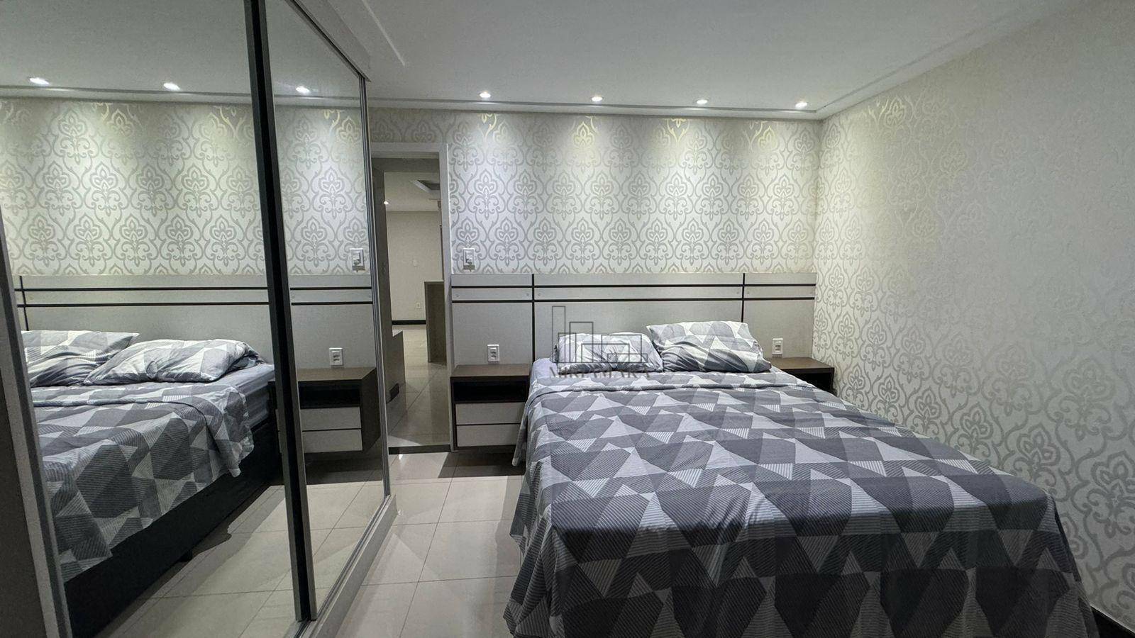 Cobertura à venda com 3 quartos, 214m² - Foto 3