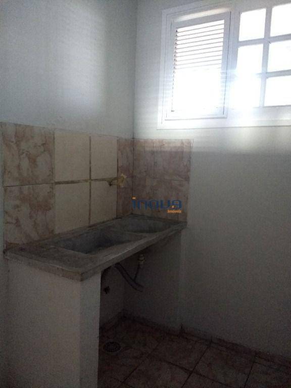 Apartamento para alugar com 2 quartos, 73m² - Foto 10