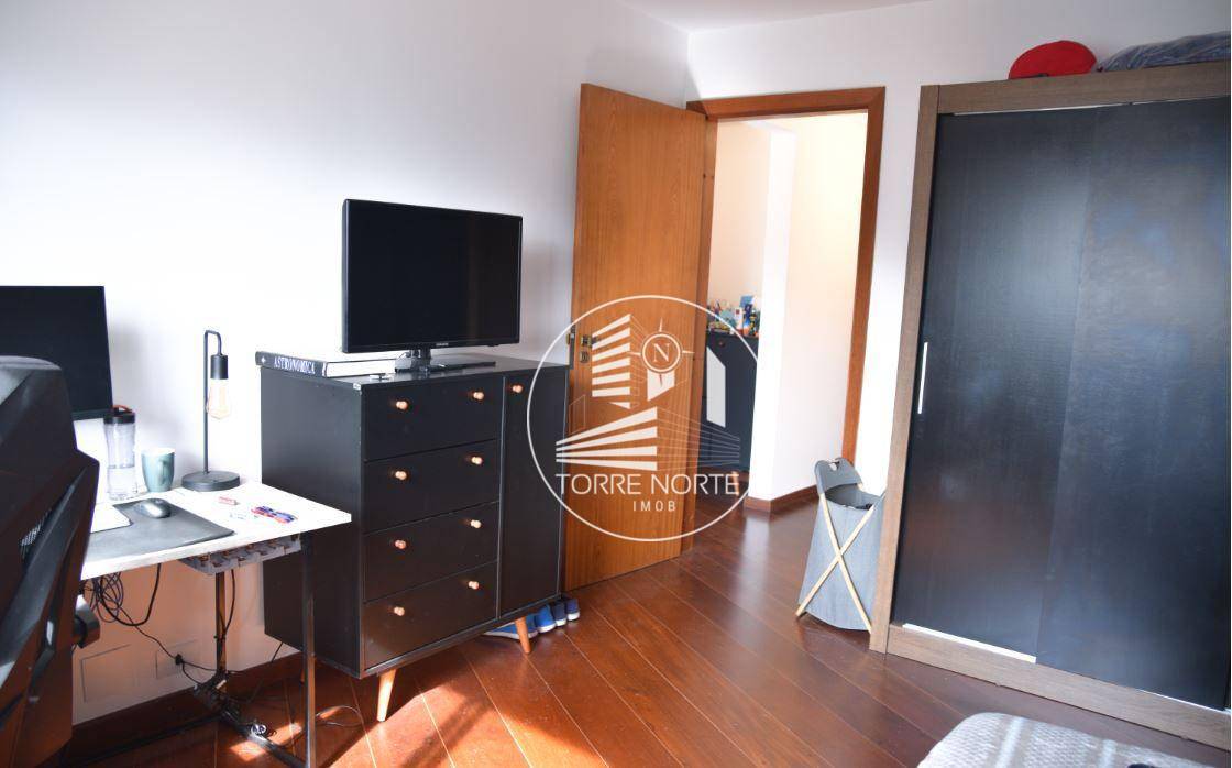 Apartamento à venda com 4 quartos, 191m² - Foto 15