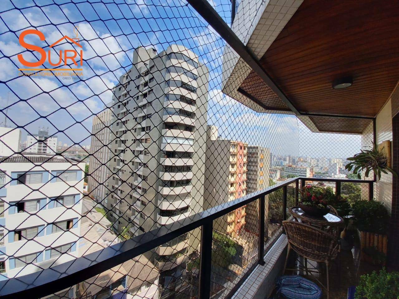 Apartamento à venda com 3 quartos, 175m² - Foto 4