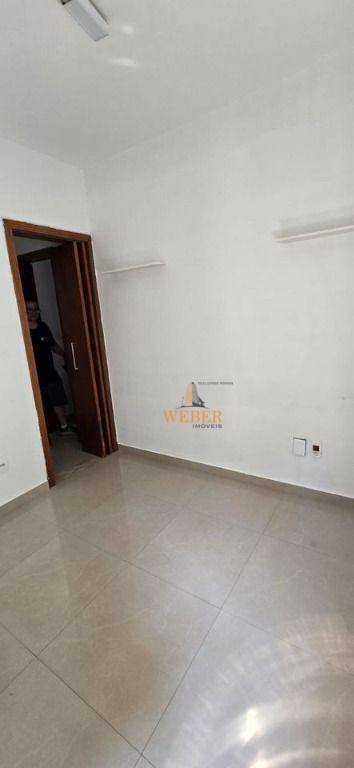 Apartamento à venda com 2 quartos, 69m² - Foto 11