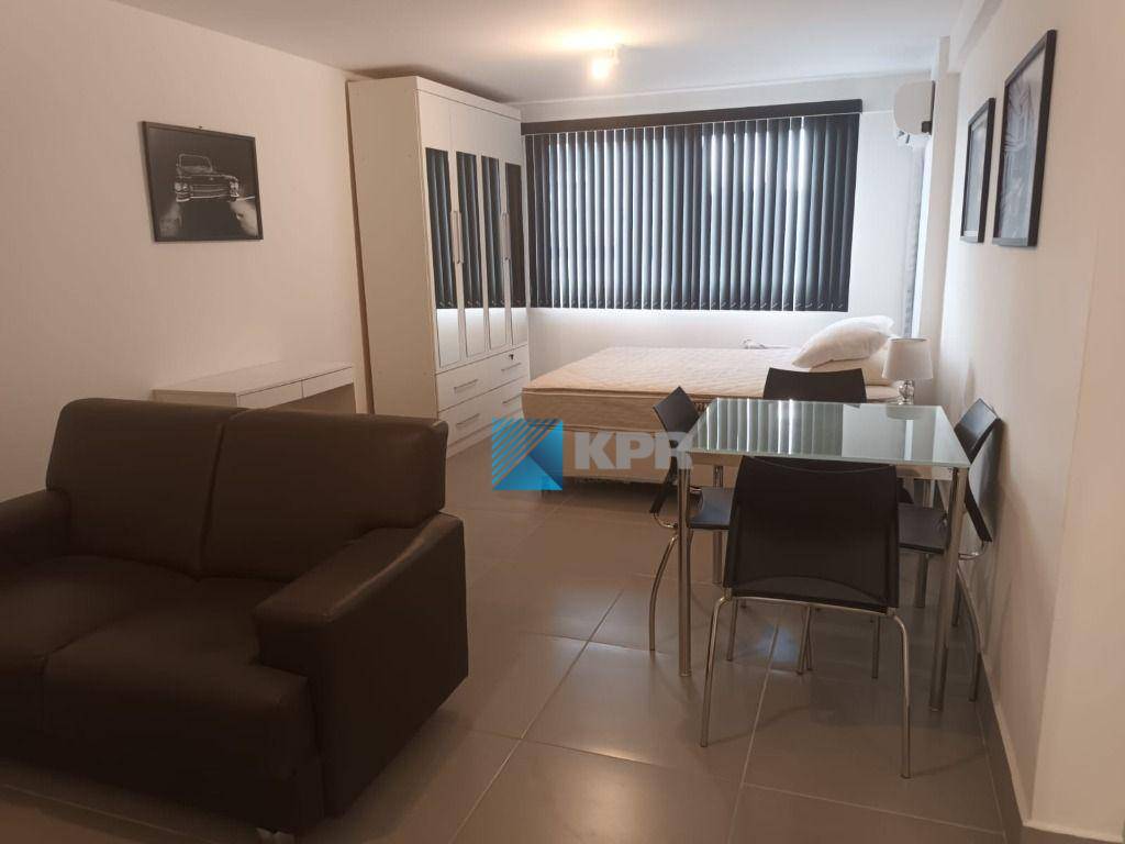 Apartamento para alugar com 1 quarto, 50m² - Foto 10