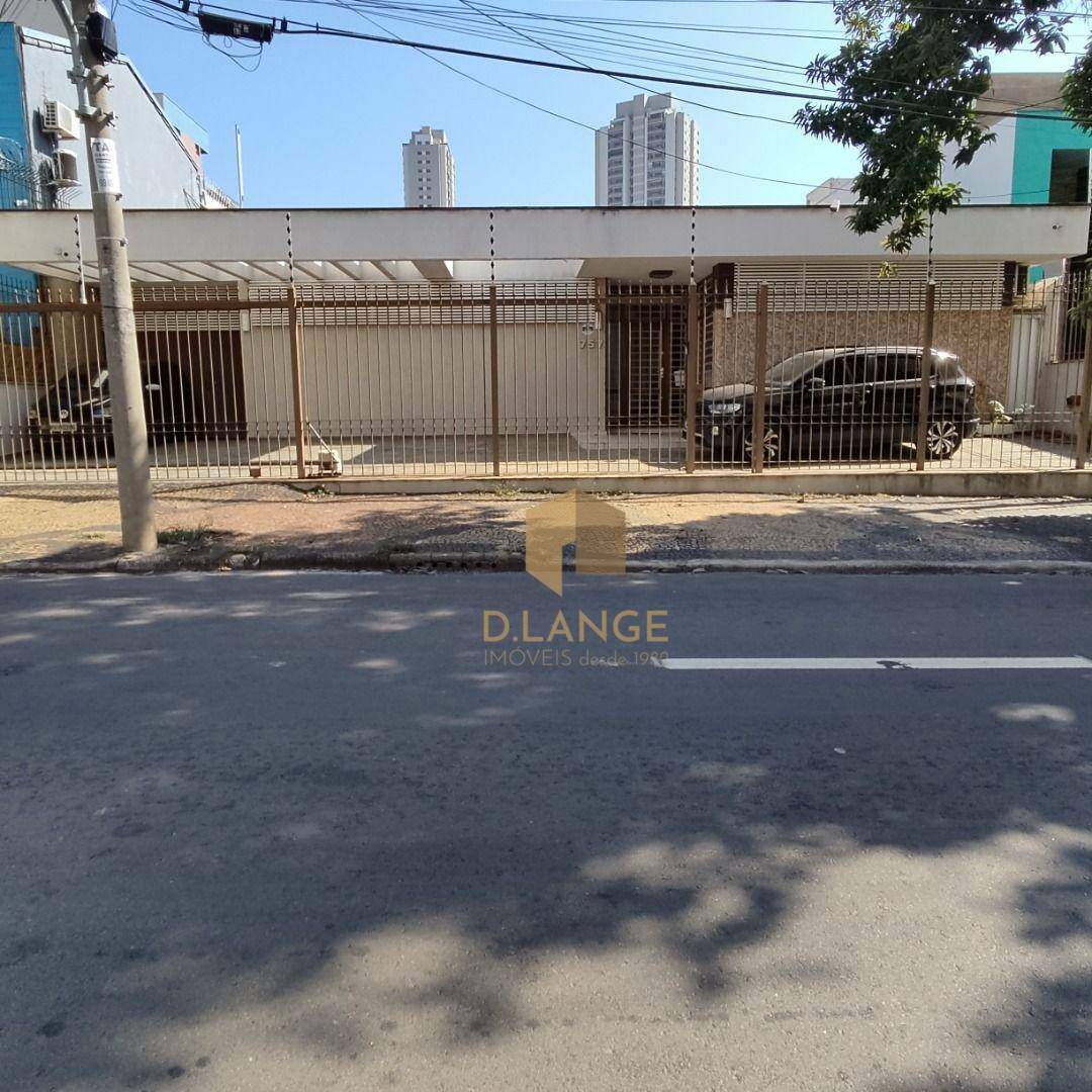 Casa para alugar com 4 quartos, 352m² - Foto 1