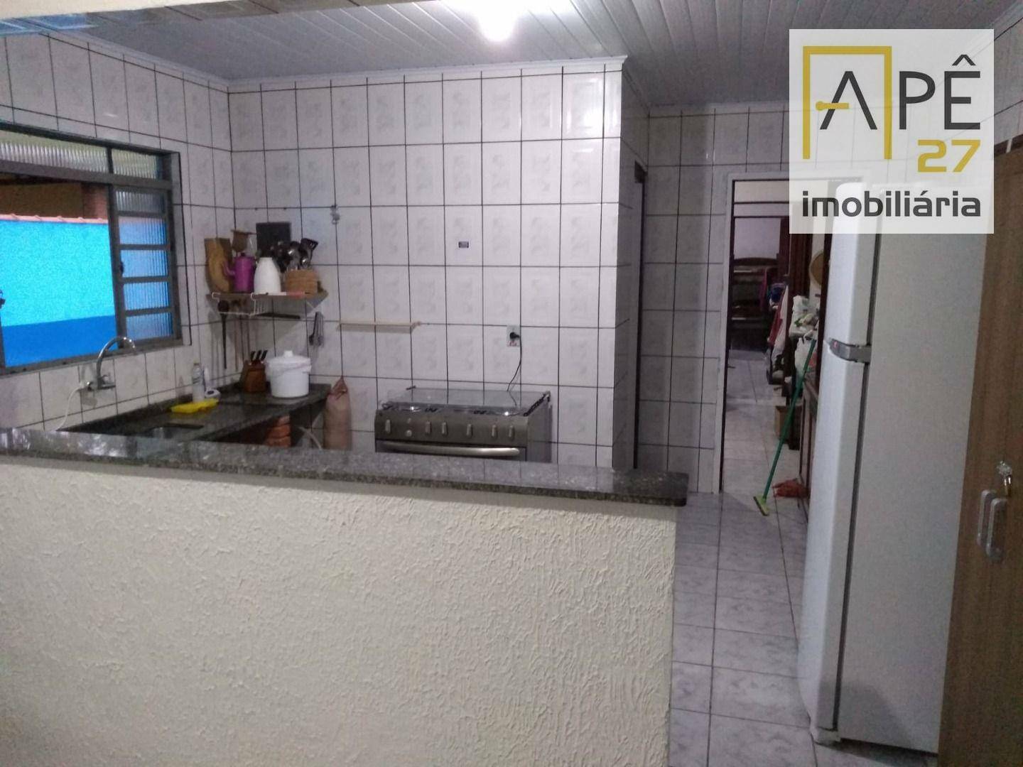 Casa à venda e aluguel com 2 quartos, 100m² - Foto 12