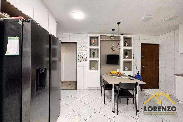 Apartamento à venda com 3 quartos, 100m² - Foto 8