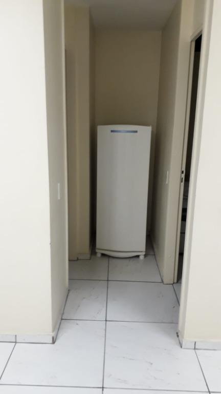 Apartamento à venda com 2 quartos, 64m² - Foto 37