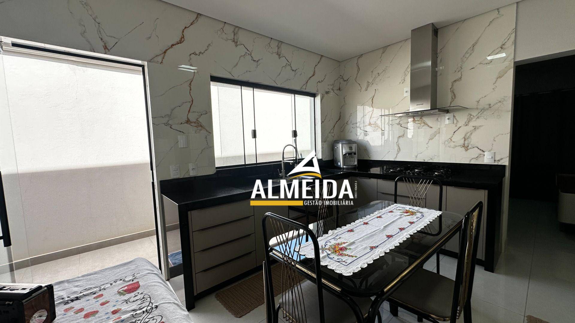 Casa, 3 quartos, 108 m² - Foto 1