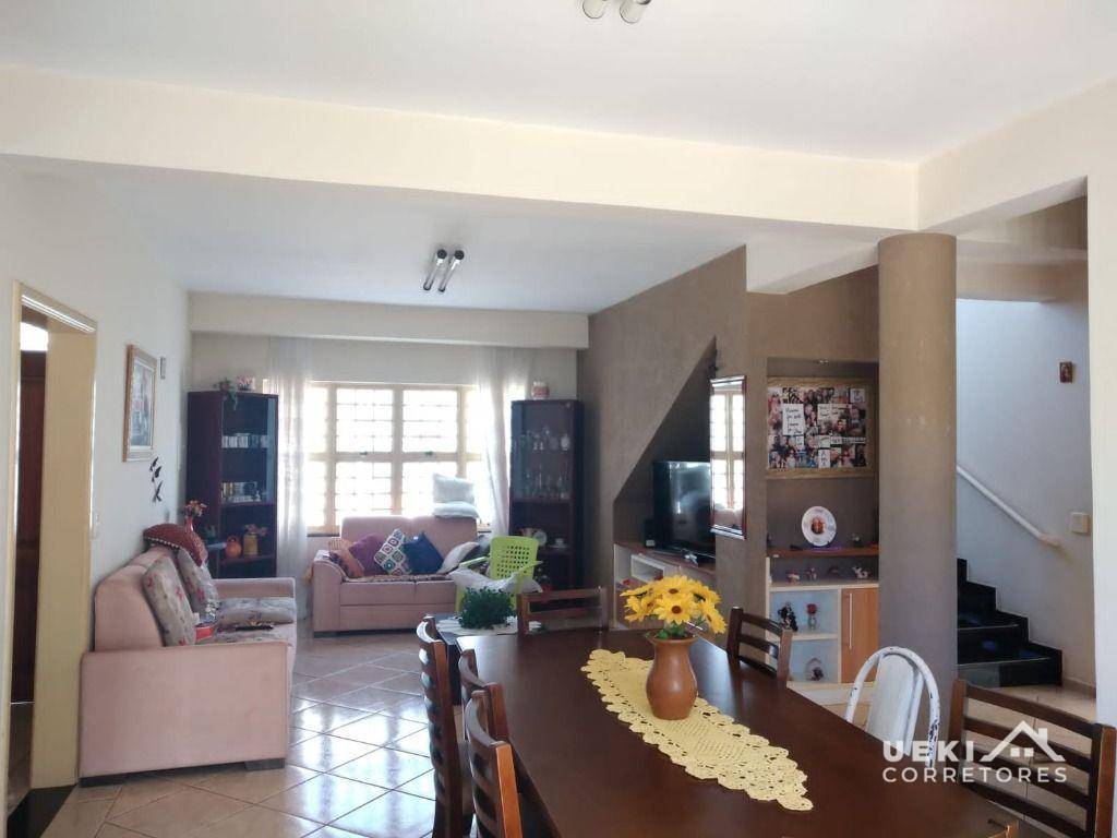 Casa à venda com 4 quartos, 253m² - Foto 8