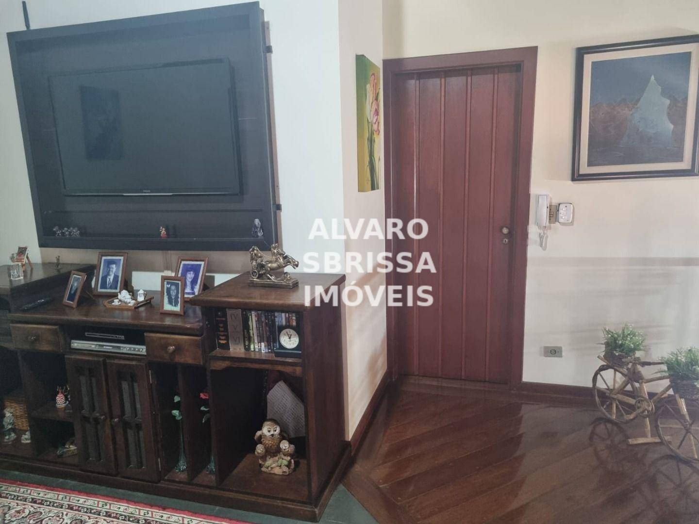 Casa à venda com 3 quartos, 253m² - Foto 5