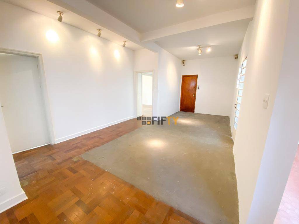 Apartamento para alugar com 3 quartos, 130m² - Foto 8