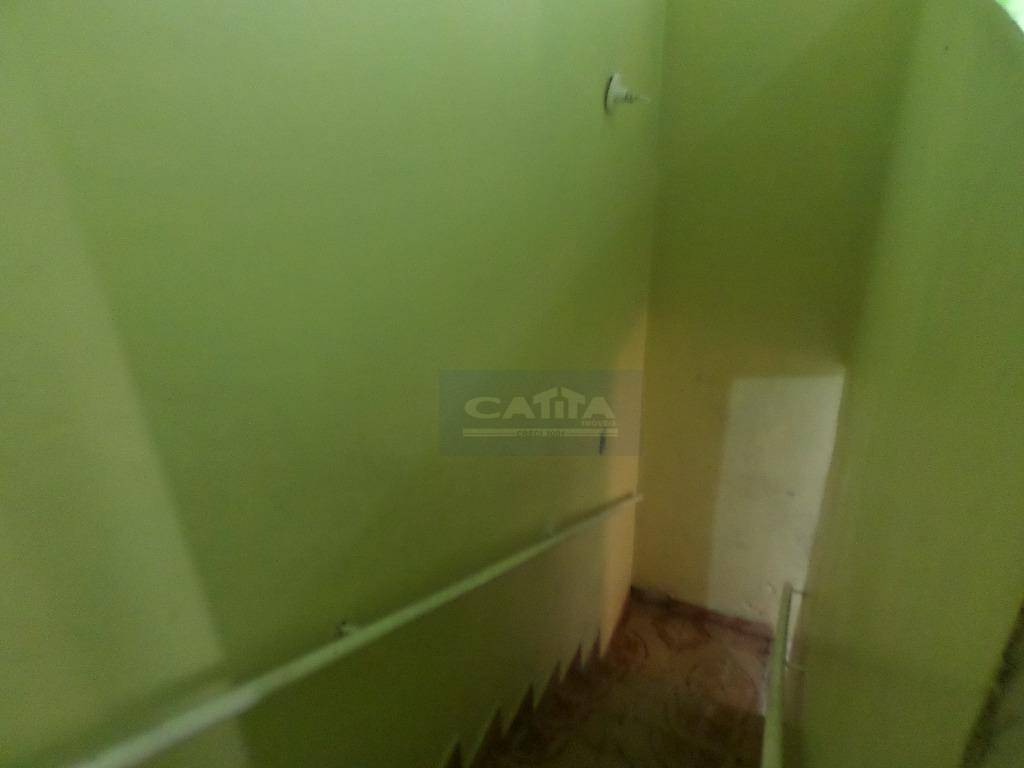 Sobrado à venda com 8 quartos, 300m² - Foto 17